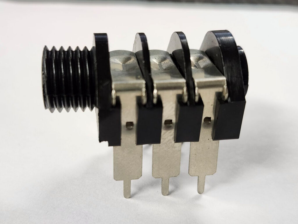 1/4" Stereo Switching Jack