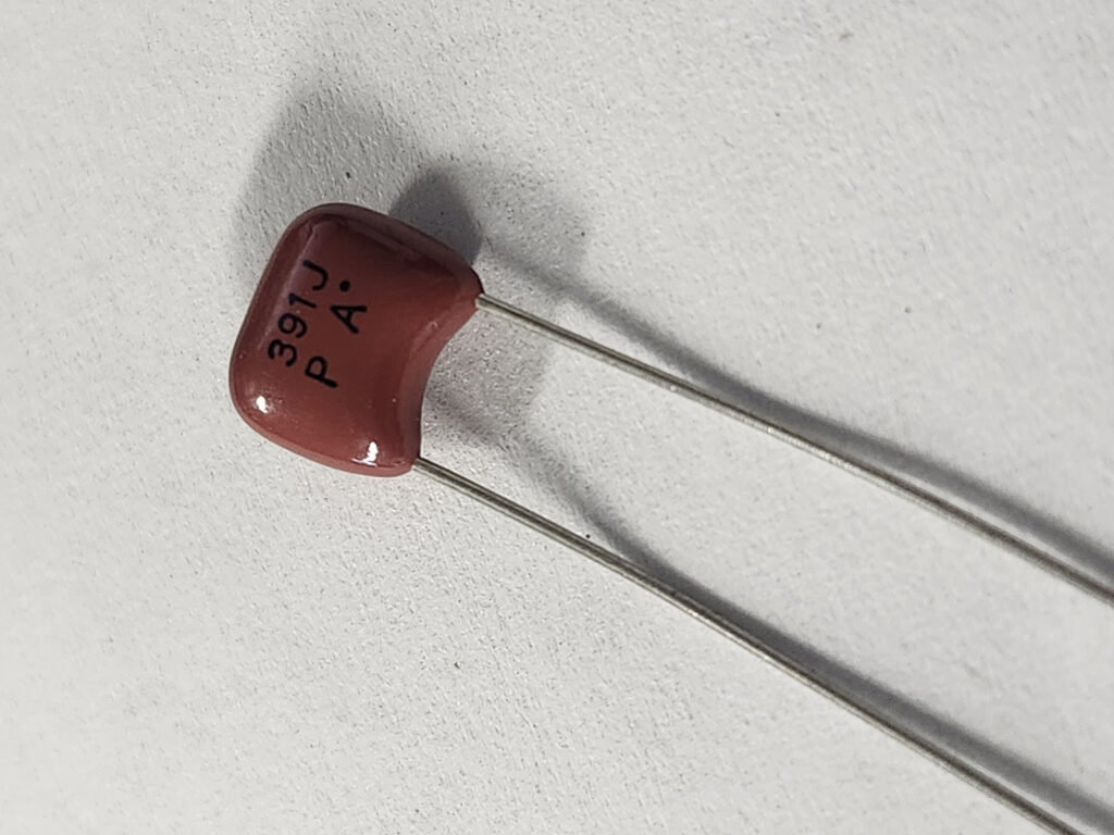 0.00039uf 50v, Film