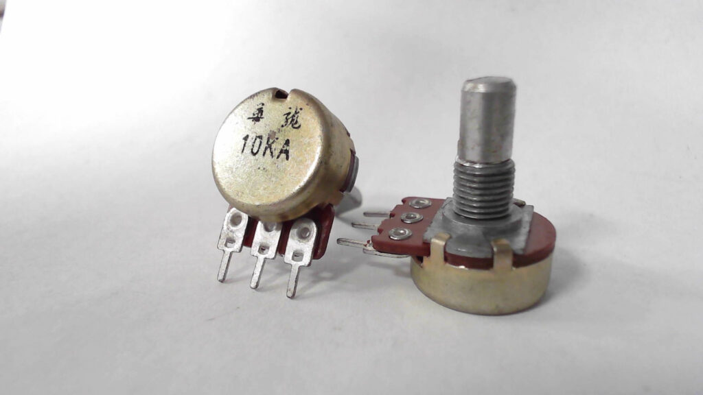 10KA Metal D-Shaft, 15mm