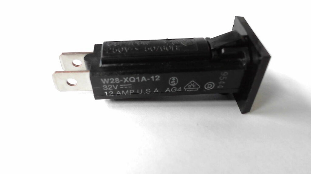 Circuit Breaker Thermal 12A 250VAC 32VDC