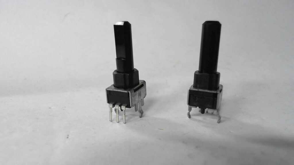 5KB, Center Detent, 16mm Plastic D-Shaft
