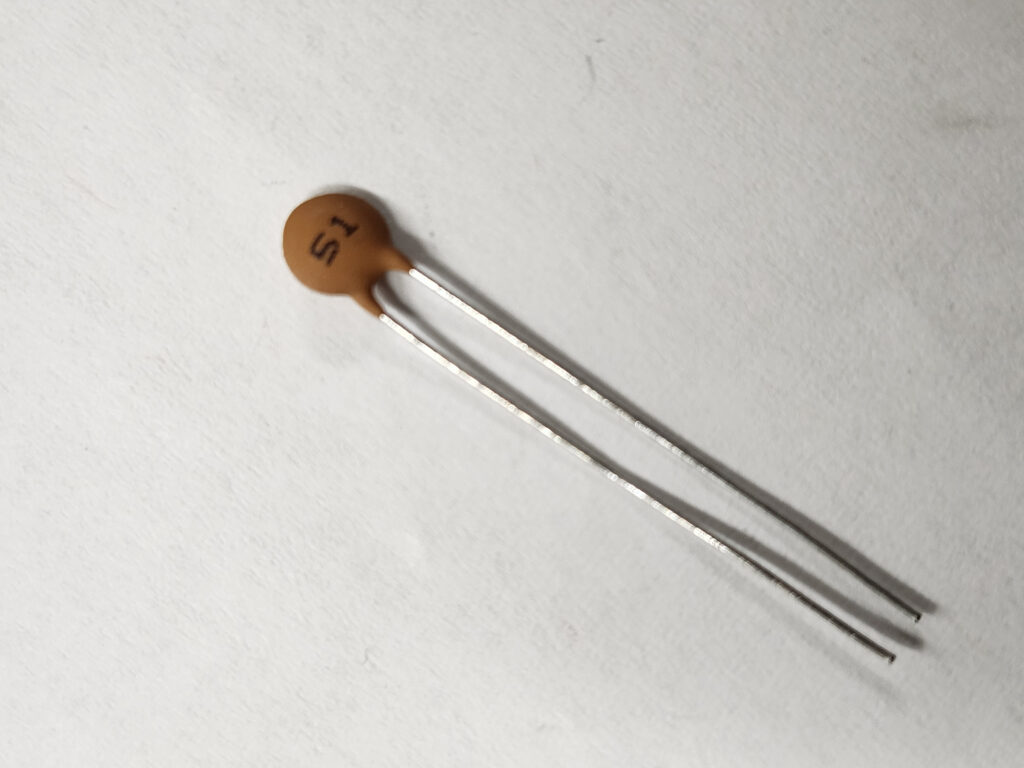 0.000051 uf 50v, Ceramic