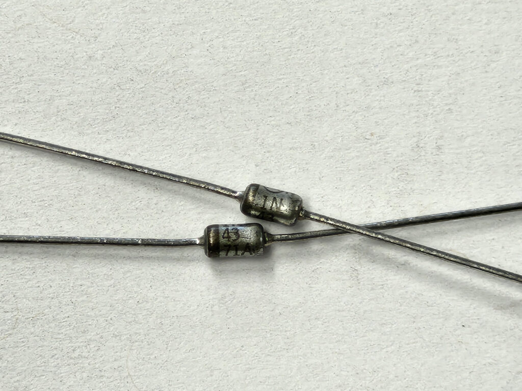 1N4371A