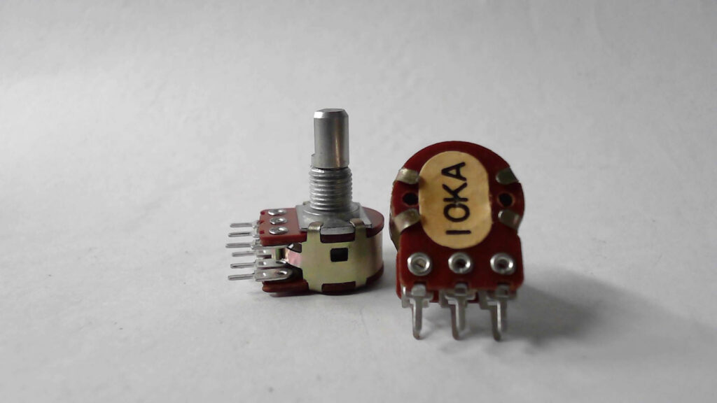 10KA Dual, Metal D-Shaft, 15mm