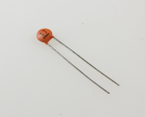 0.000047uf 50v, ceramic