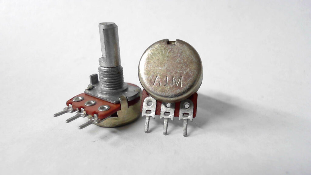 1Meg A, Metal D-Shaft, 18mm