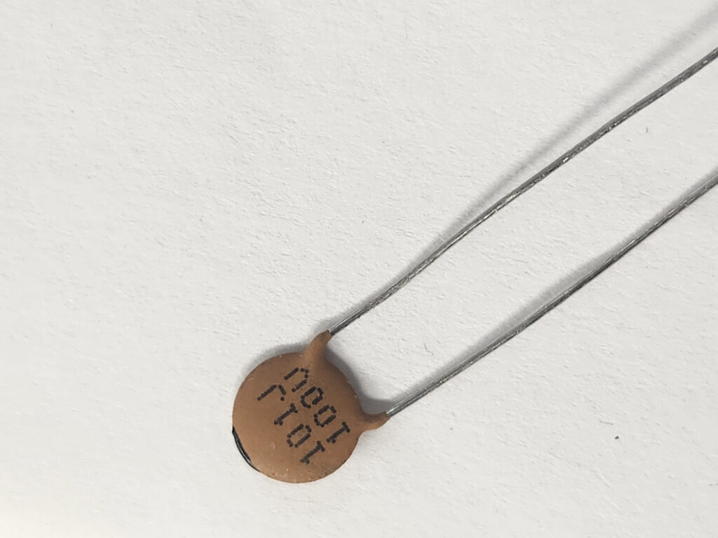 0.0001uf 100v, Ceramic