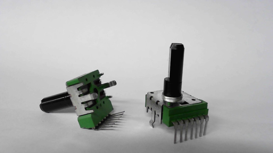 10C 100K Dual, Plastic D-Shaft 17mm - Image 2